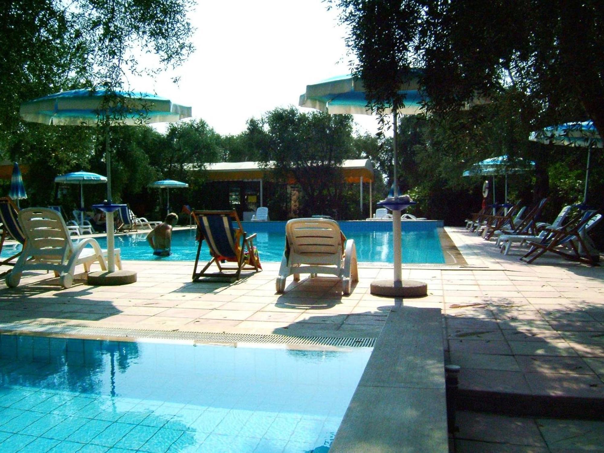 Residence Baia Del Gallo Vieste Ngoại thất bức ảnh